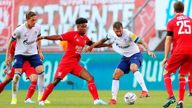 签下4年租 签下4年租